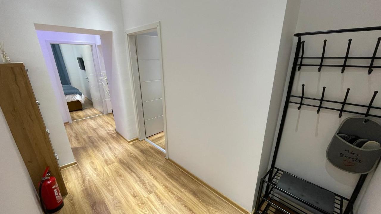 D&D Schonbrunner Deluxe Apartment فيينا المظهر الخارجي الصورة